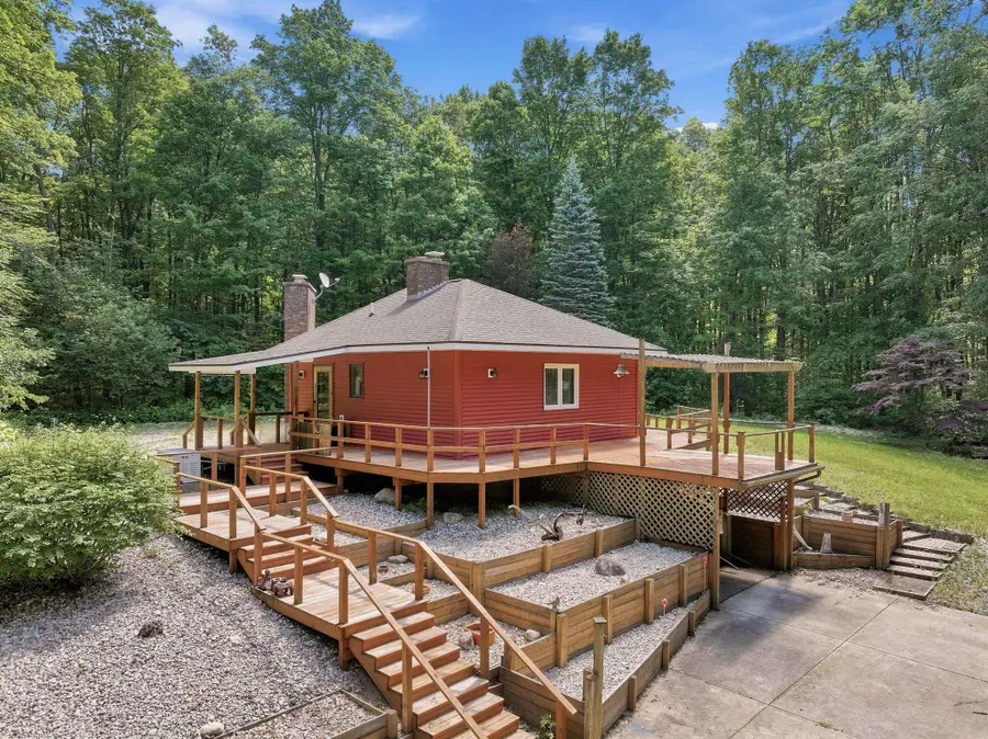 9940 N Vandermeulen, Lake City, MI 49651 - #3
