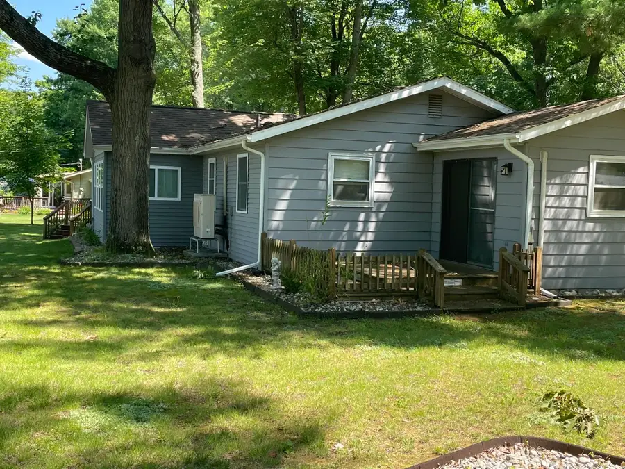 330 N Henderson Lake, Lupton, MI 48635 - #3