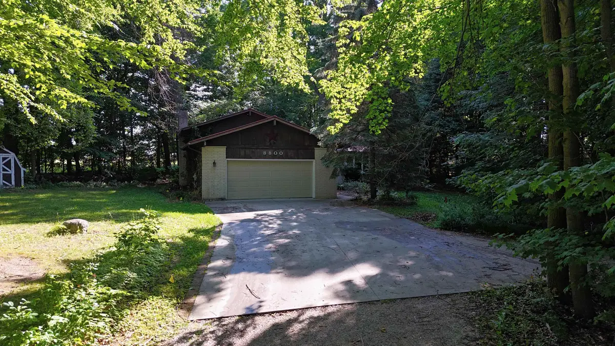 8800 Golfside, Shepherd, MI 48883 - #1