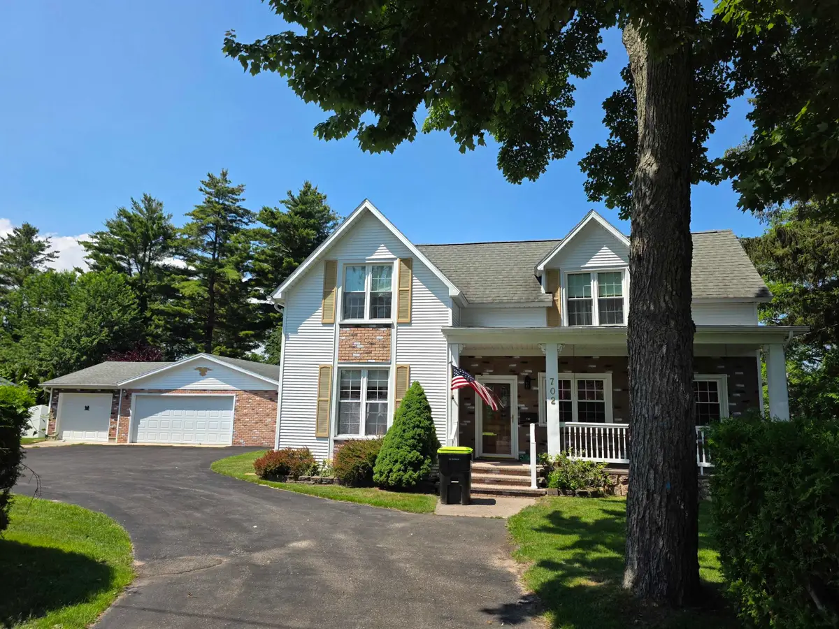 702 W Washington, East Tawas, MI 48730 - #1