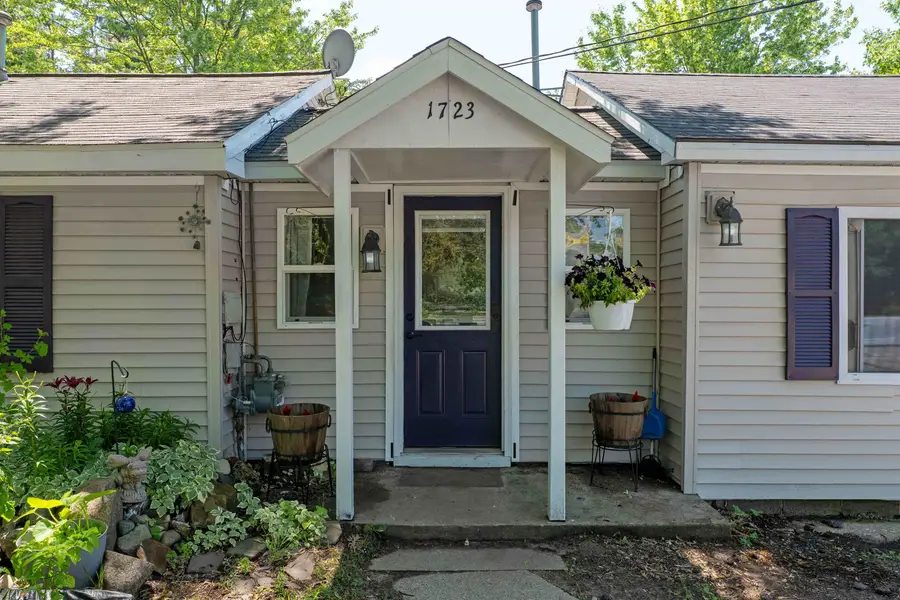 1723 W Division, Cadillac, MI 49601 - #2