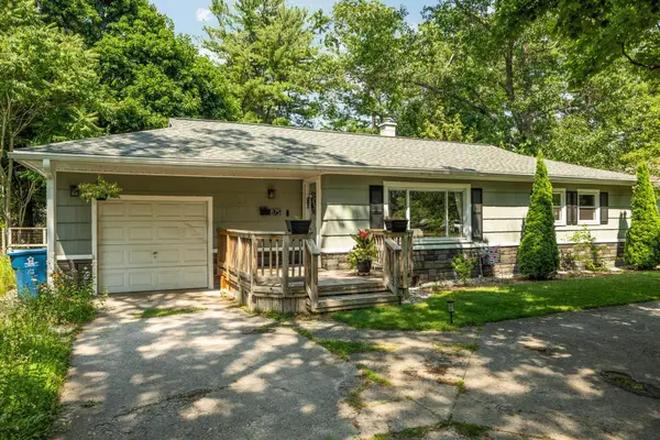 875 Indian Trail, Traverse City, MI 49686