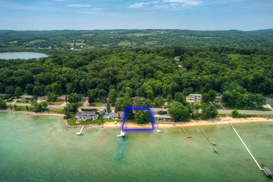 11111 S W Bayshore, Elmwood, MI 49684 - #3