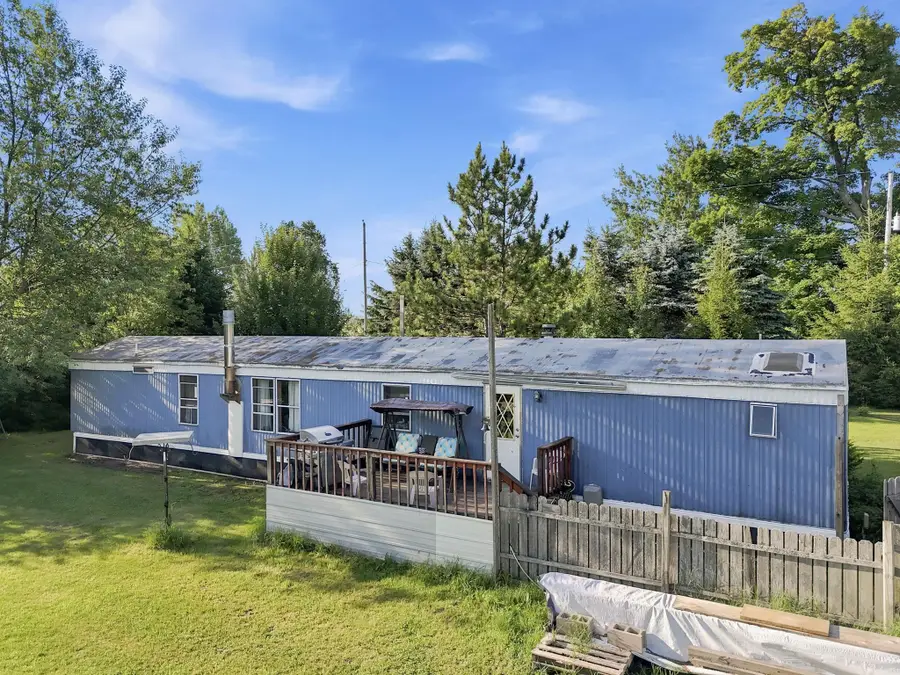 3416 W 18, Mesick, MI 49668 - #3