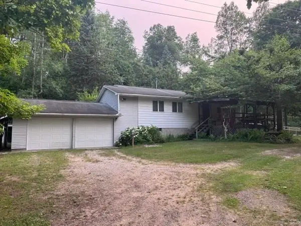 4724 Plum Valley Road Nw, Rapid City, MI 49676