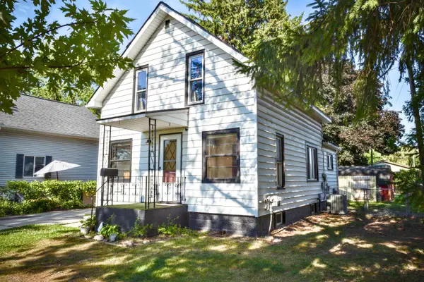 104 Grove, Alma, MI 48801