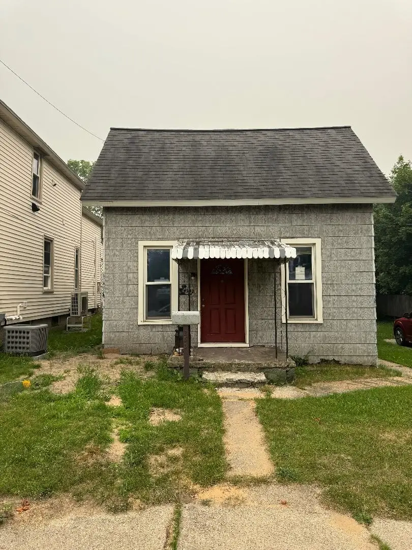 233 Second, Manistee, MI 49660 - #1