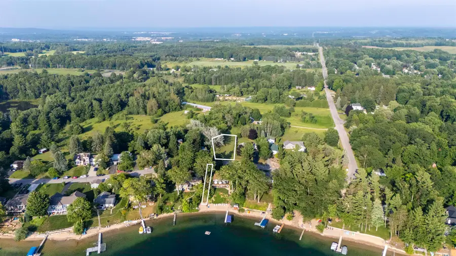 0000 Lake, Traverse City, MI 49685 - #2