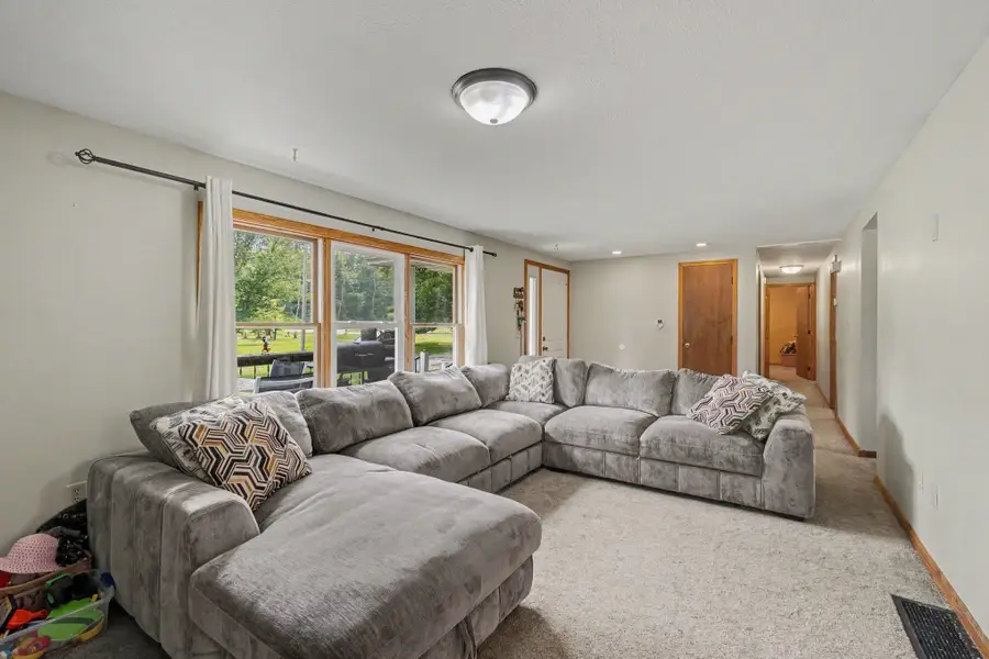 3989 S Foster, Mount Pleasant, MI 48858 - #3