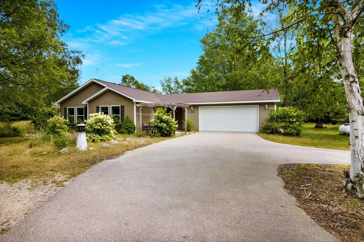 14143 Erdman, Arcadia, MI 49613 - #1