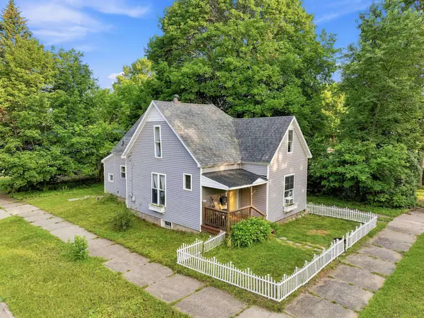 901 Ernst, Cadillac, MI 49601