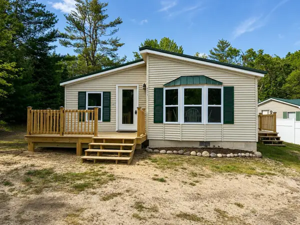 5472 Clubhouse, Gaylord, MI 49735