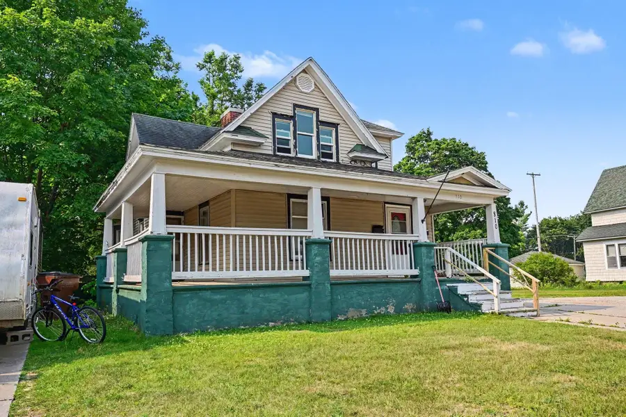810 E Division, Cadillac, MI 49601 - #2