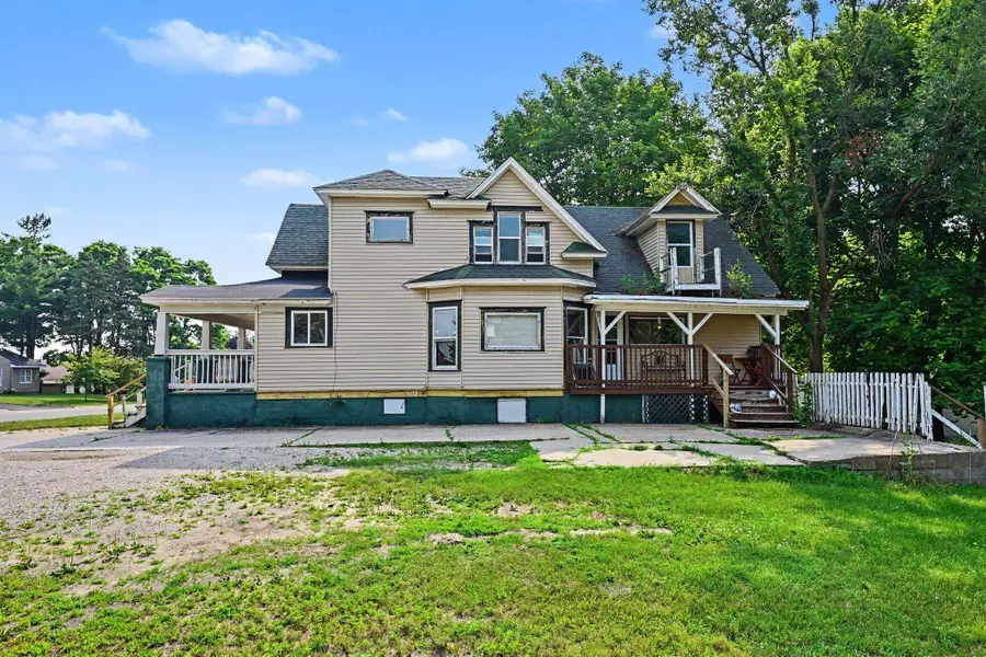 810 E Division, Cadillac, MI 49601 - #3