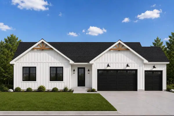 1490 Oban, Traverse City, MI 49696