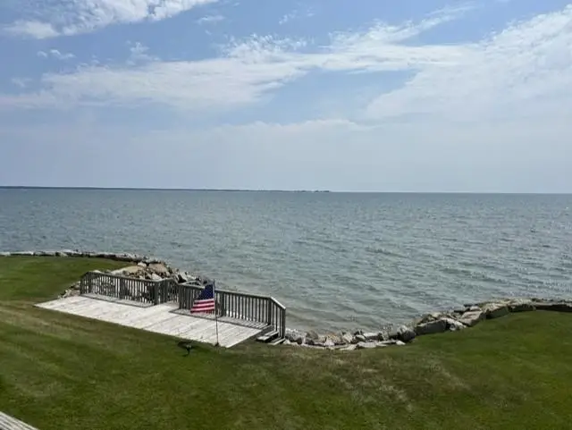 637 W Lake, Tawas City, MI 48763 - #2