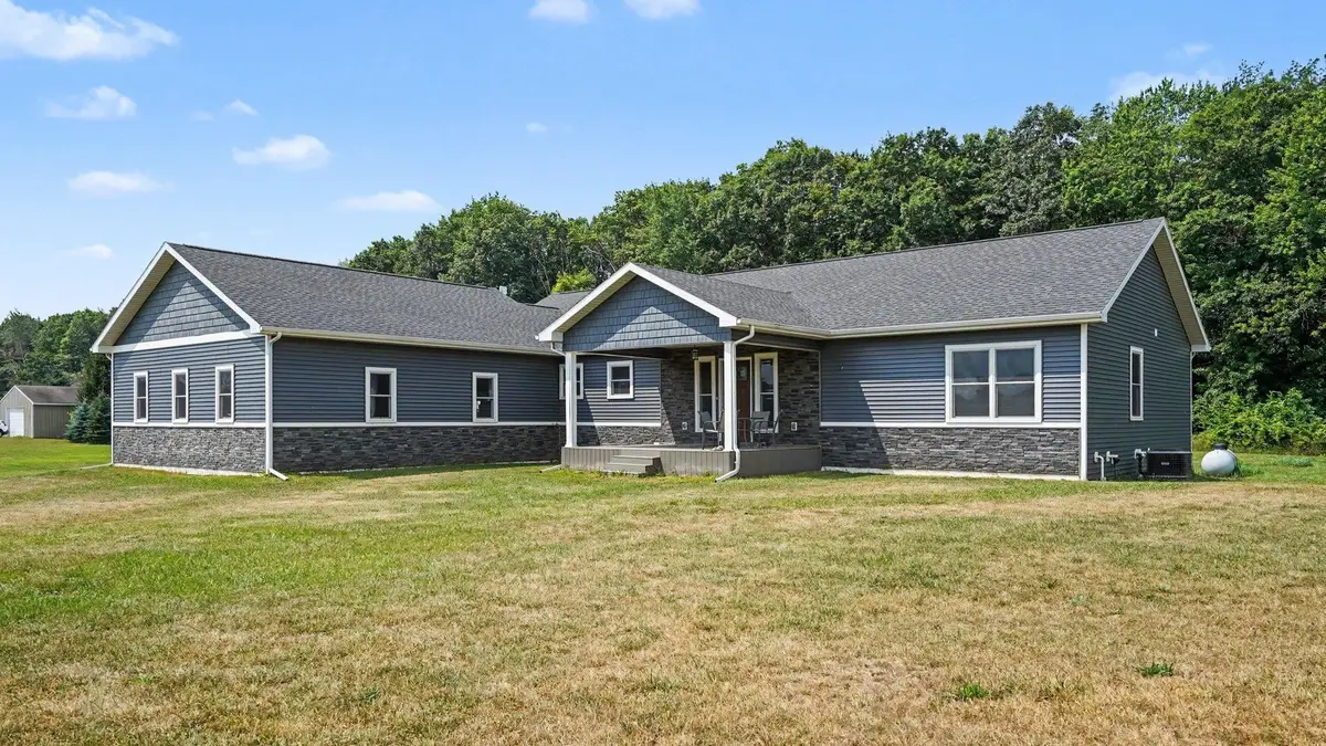 5819 Horse Creek, Saint Louis, MI 48880 - #1