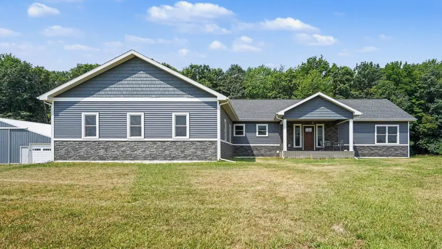 5819 Horse Creek, Saint Louis, MI 48880 - #2