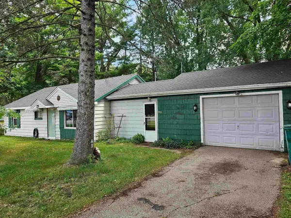 910 N Bowery, Gladwin, MI 48624