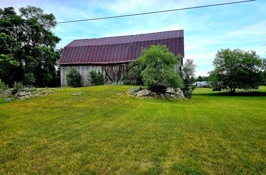 7892 N Ferris, Elwell, MI 48832 - #3