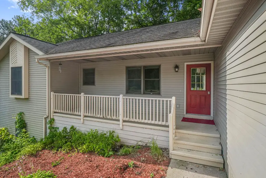 19843 Pine Woods, Lake Ann, MI 49650 - #2