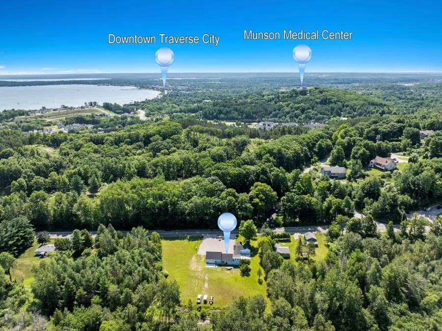 9705 E Carter, Traverse City, MI 49684 - #2