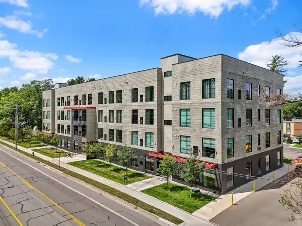 1825 E Eighth, Traverse City, MI 49686