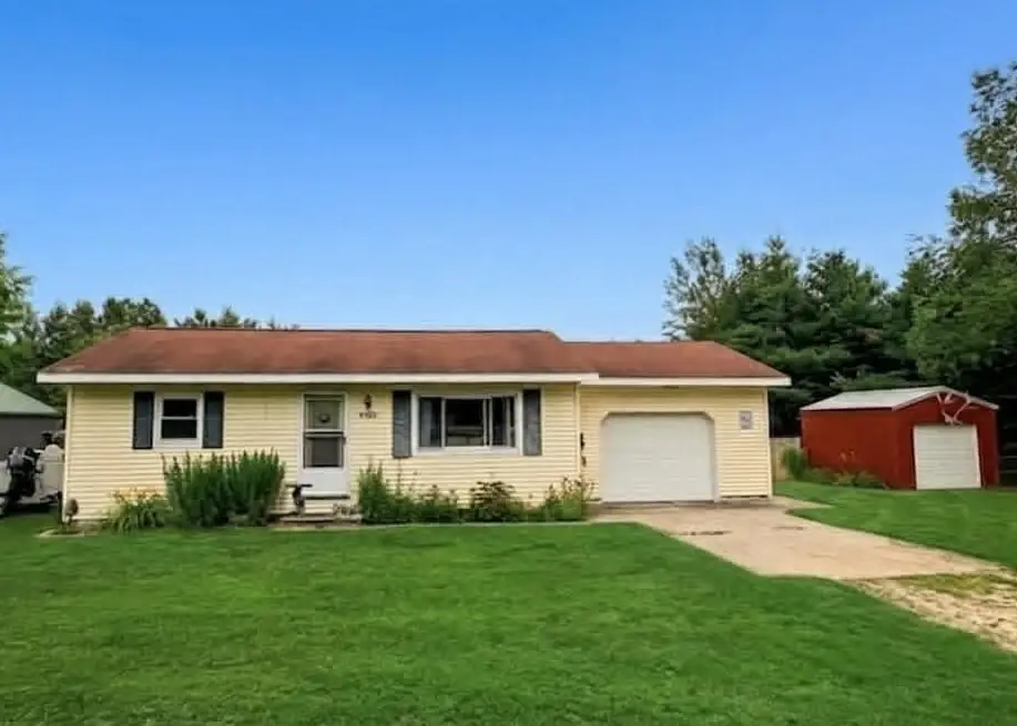6300 N Nelson, Lake City, MI 49651 - #1