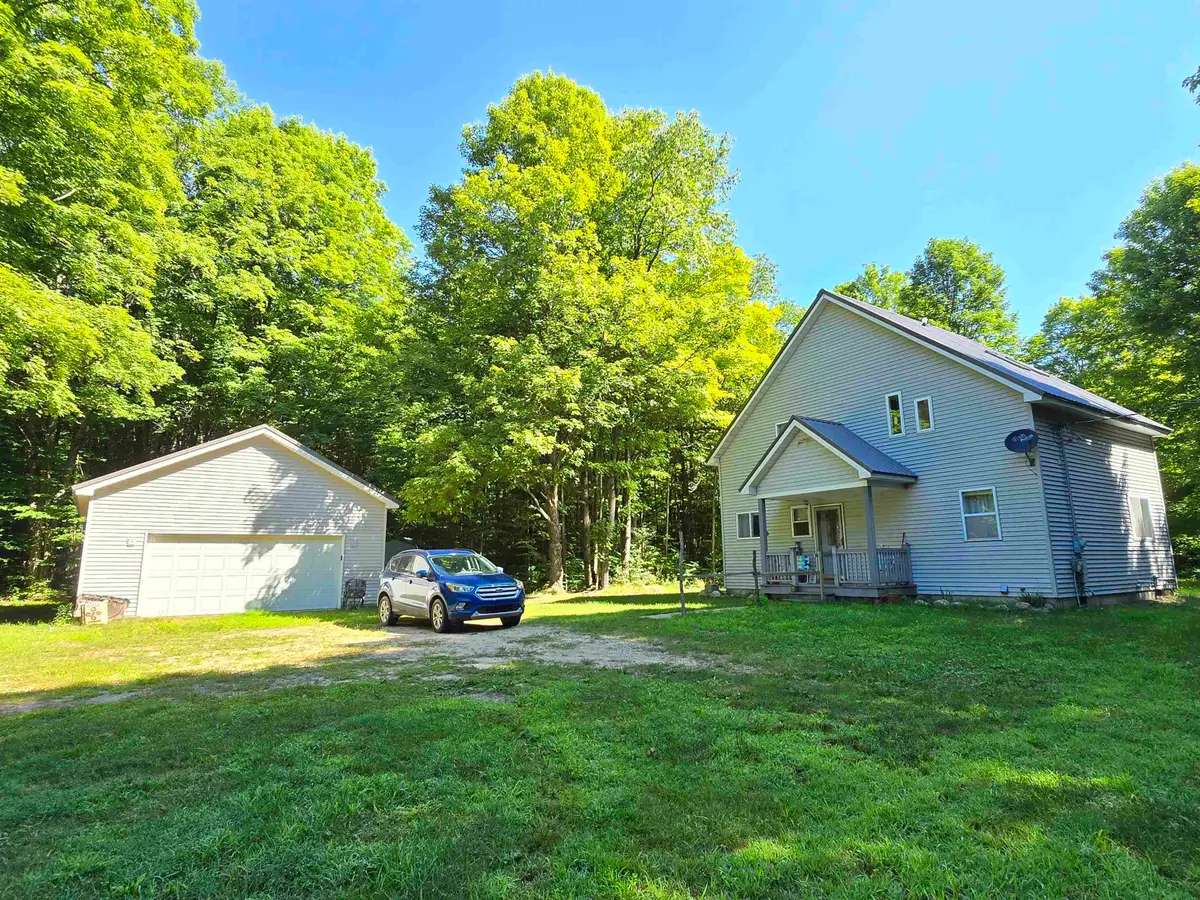 3878 Vista Valley, Mesick, MI 49668 - #1