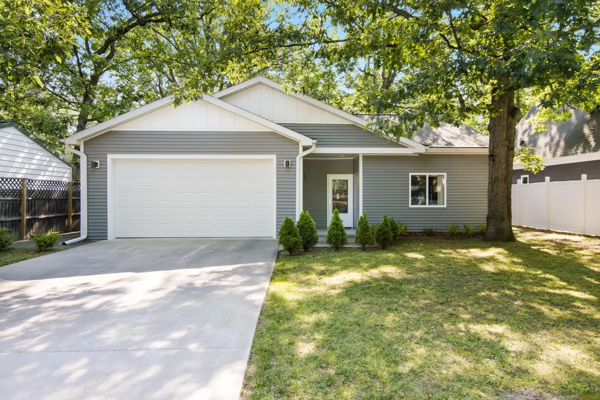 939 Grant, Traverse City, MI 49686 - #1