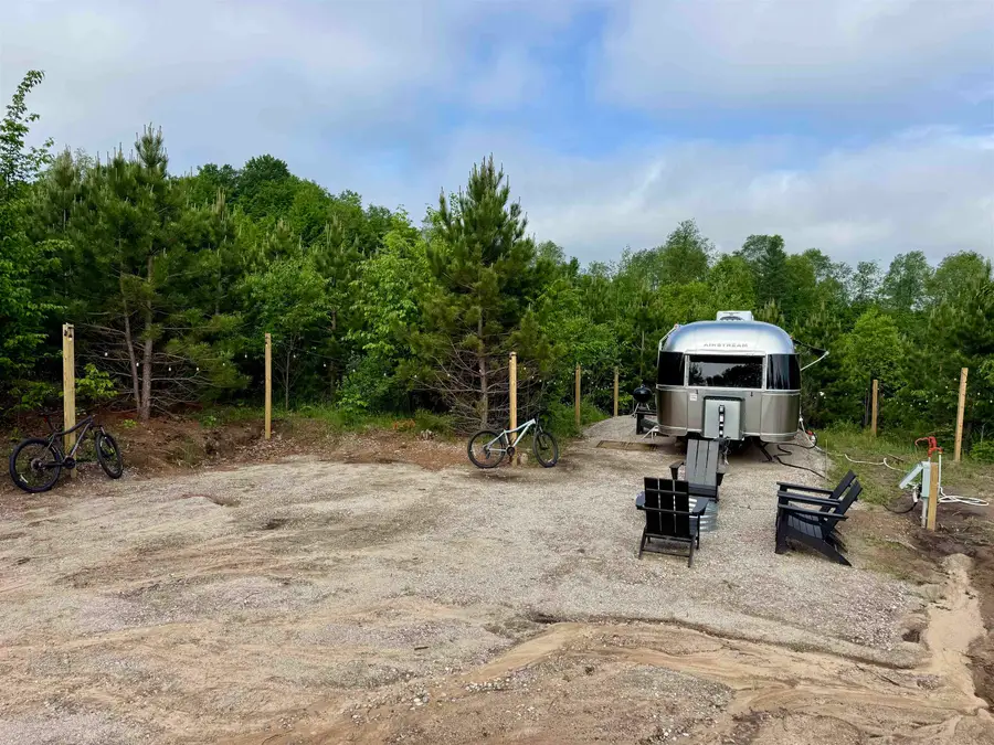 A5 & A9 E Kasson, Maple City, MI 49664 - #2