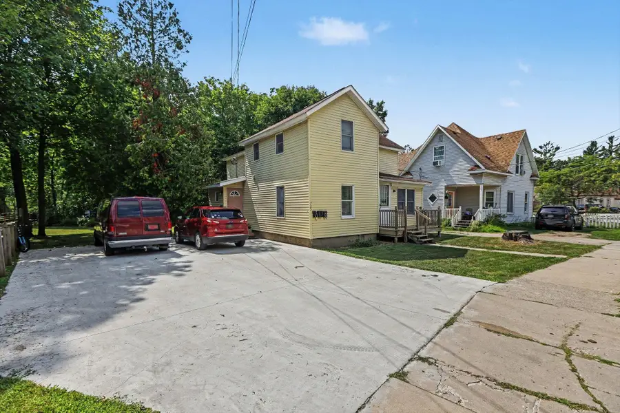 725 N Lake, Cadillac, MI 49601 - #3