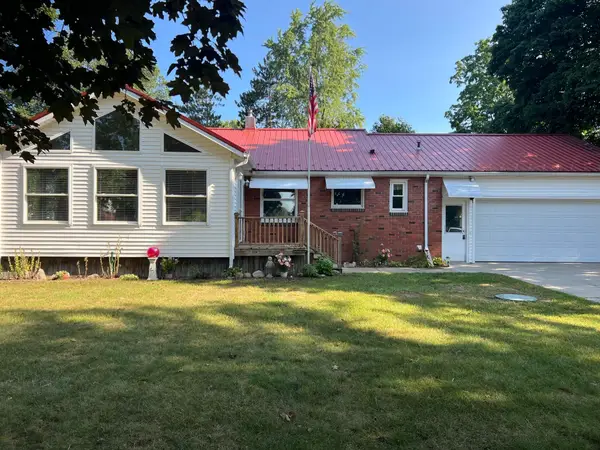 4782 W Lincoln, Alma, MI 48801