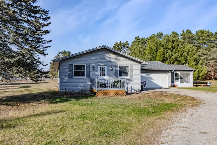2265 Michigan, Prescott, MI 48756 - #2