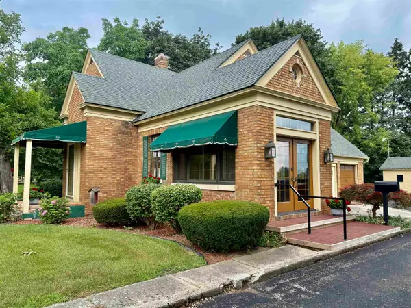 717 E Saginaw, Breckenridge, MI 48615