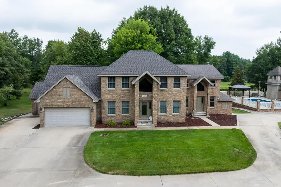 900 E Pine Grove, Weidman, MI 48893 - #3