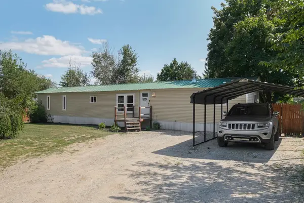 4985 N Flamingo, Traverse City, MI 49685