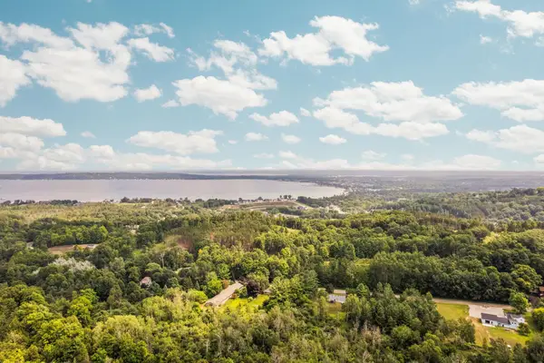 13596 S High Point, Traverse City, MI 49684