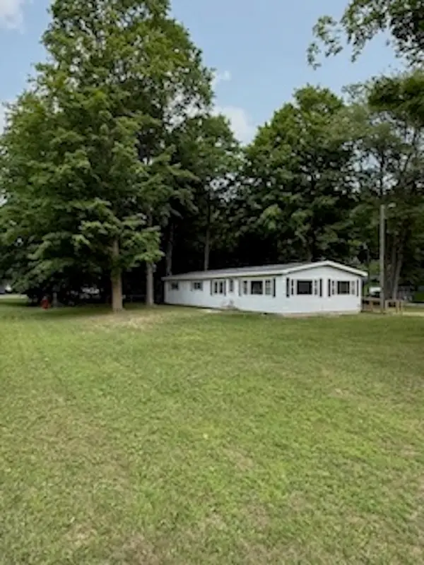 2839 W Ironwood, Traverse City, MI 49685
