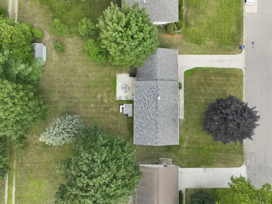714 Sunset #Lot: 25, Cadillac, MI 49601 - #2