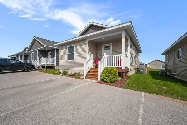 1060 Cupola, Traverse City, MI 49696