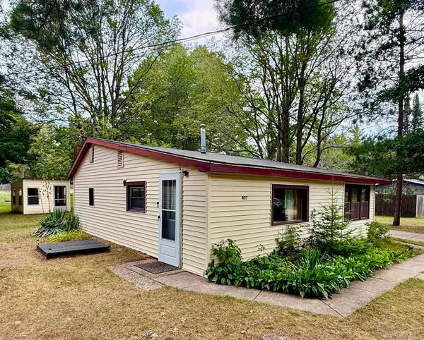 407 Hunter, Lake, MI 48632