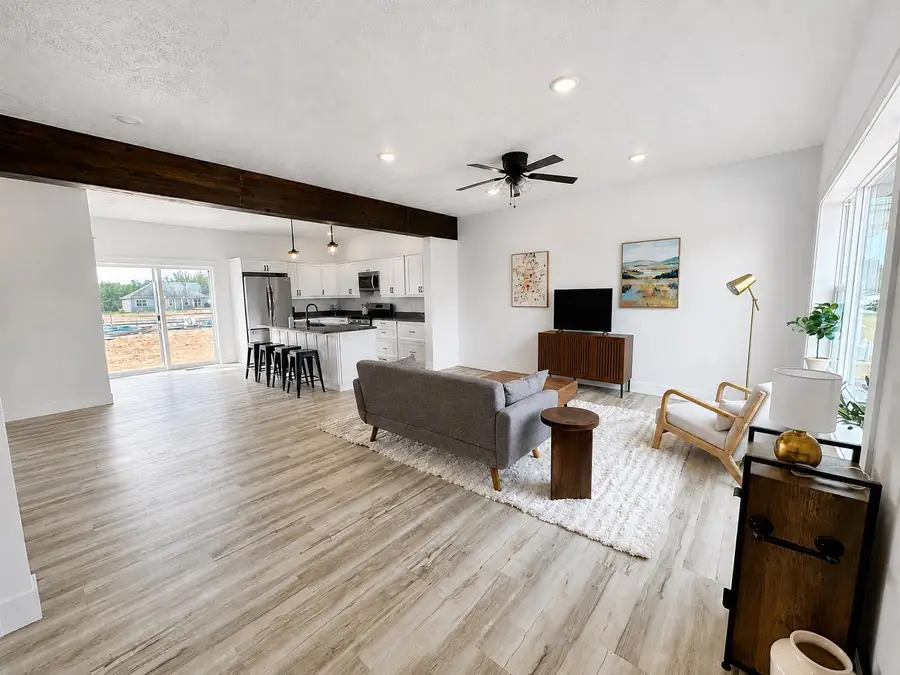 38 Viola, Traverse City, MI 49685 - #3