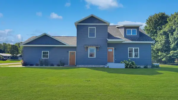 100 Vine, Cadillac, MI 49601