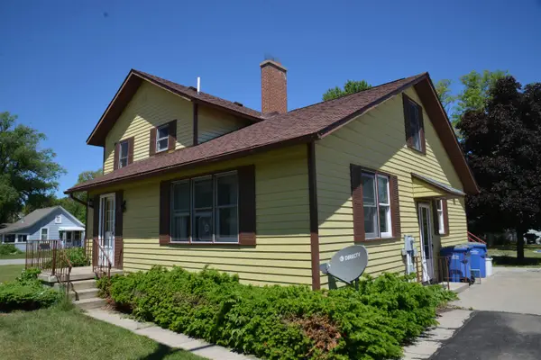 114 W Second, Elk Rapids, MI 49629