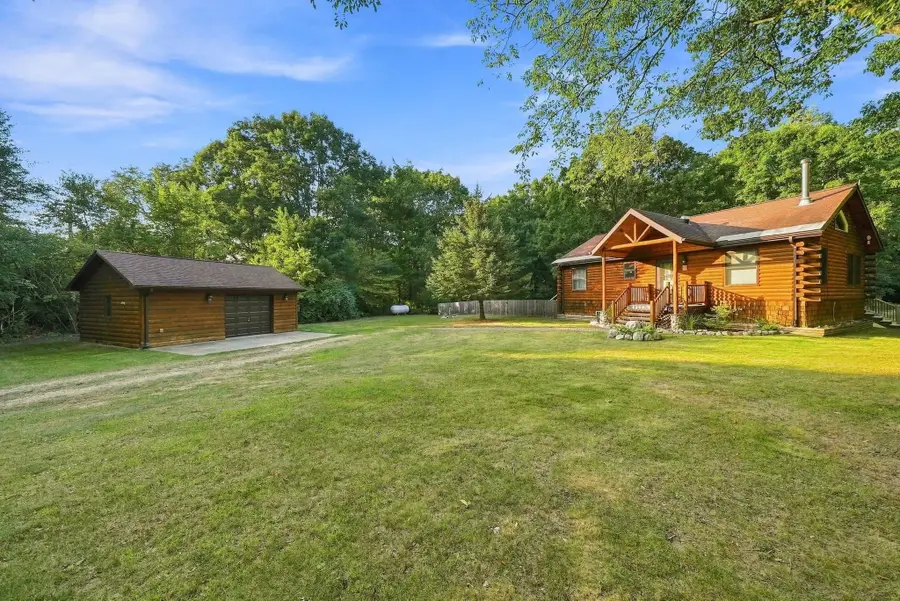 2085 E Mannsiding, Harrison, MI 48625 - #2