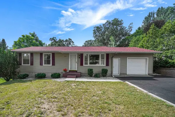 1101 Knoll Crest, Traverse City, MI 49686