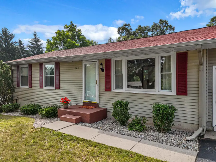 1101 Knoll Crest, Traverse City, MI 49686 - #3