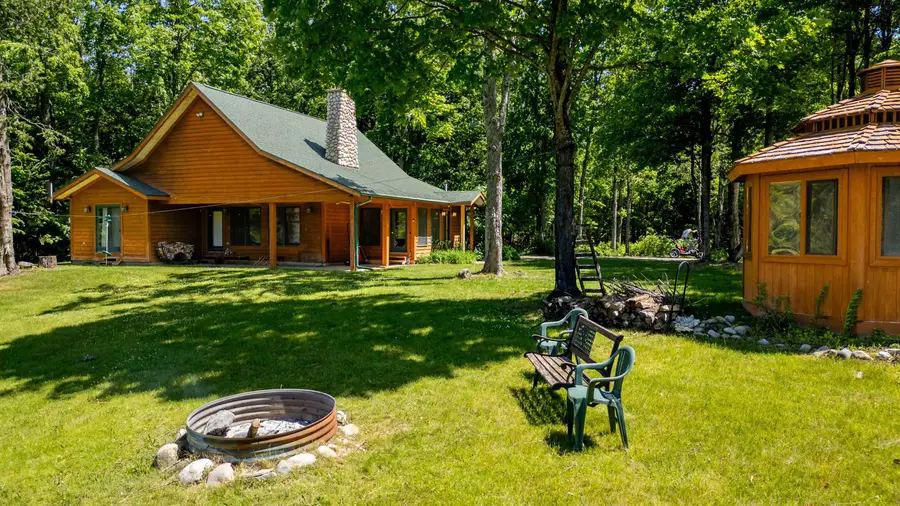1133 W Thumb Lake, Corwith, MI 49795 - #3