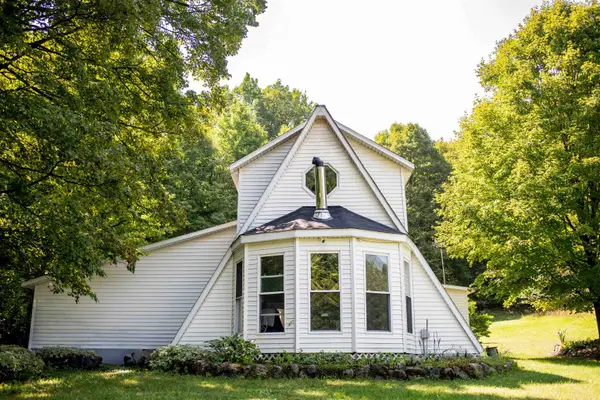 7415 Valley, Alden, MI 49612